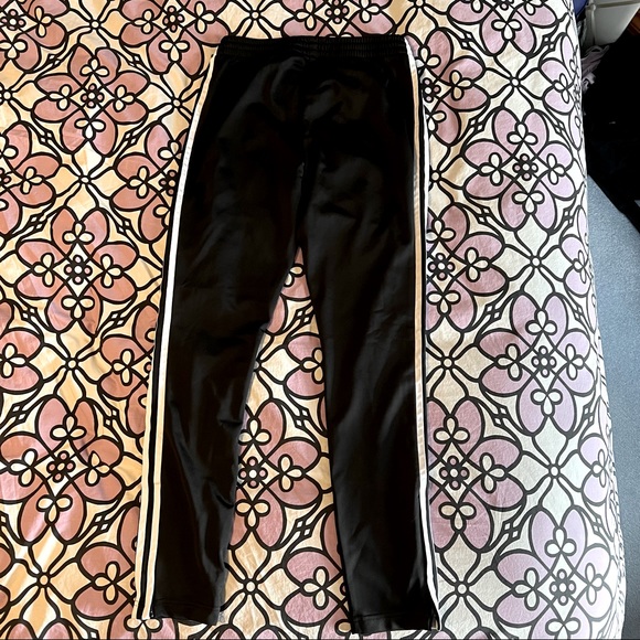 adidas pants! - Picture 5 of 11